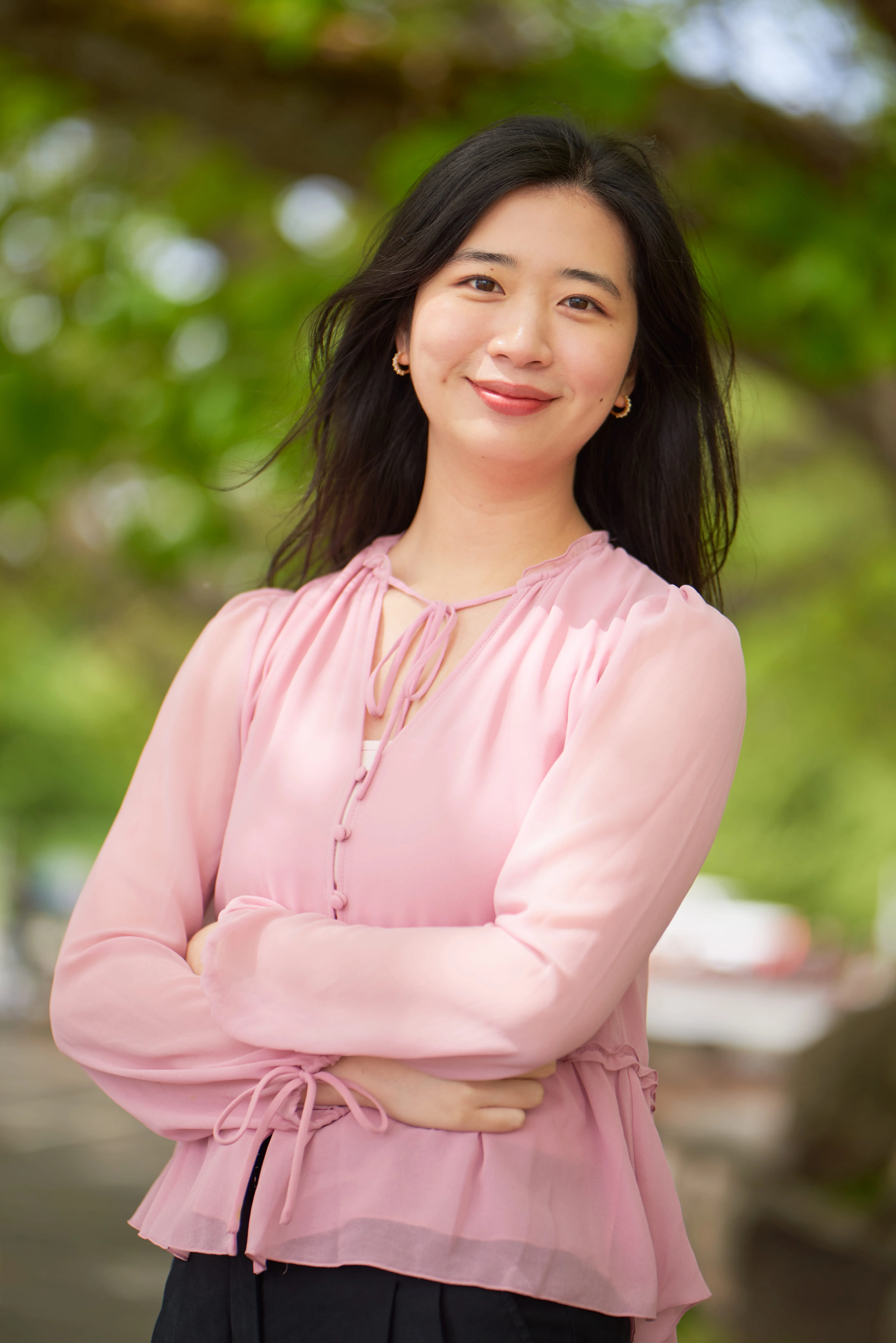 Lily Chien teaching music lessons at her studio